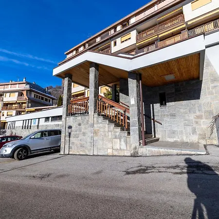 Panoramico Vista Maneggio E Piste Da Sci リモーネ・ピエモンテ