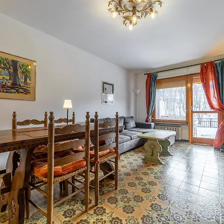 Apartamento Panoramico Vista Maneggio E Piste Da Sci