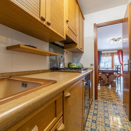 Panoramico Vista Maneggio E Piste Da Sci Apartment