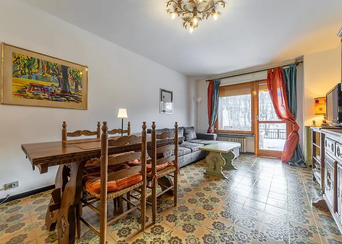 Apartment Panoramico Vista Maneggio E Piste Da Sci