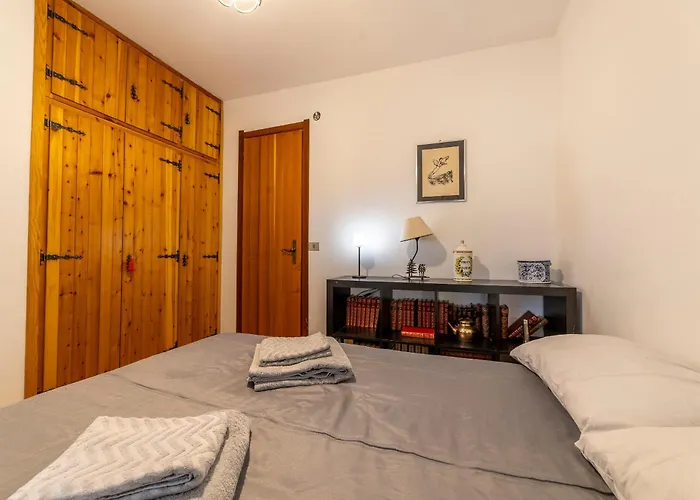 Panoramico Vista Maneggio E Piste Da Sci Apartment *